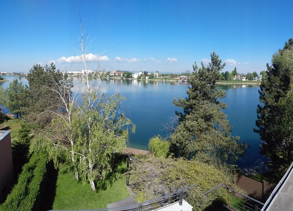 Topsenec-Lakeside Home Exterior foto